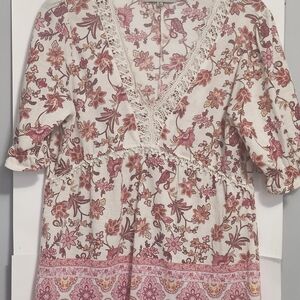 Absolutely Famous Cream Tunic with Pink Floral Print and Lace Trim